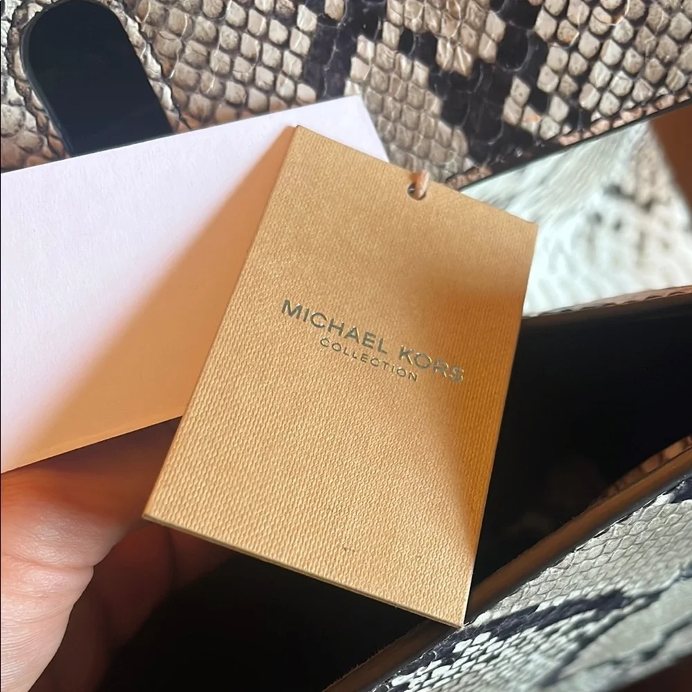 NWT Michael Kors Collection Campbell Runway Weekender - Picture 13 of 16